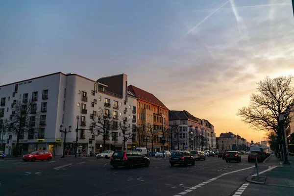 Berlin, Germany. February 19, 2019. Morning in Berlin. City view of the road and architecture of Berlin. Sunset light. — Stock Photo, Image