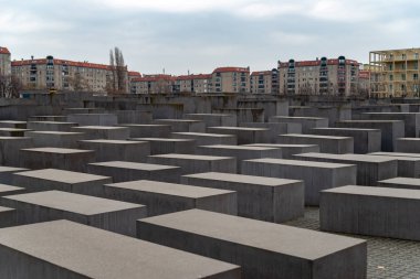 Öldürülen Avrupa Yahudileri anıtı. Berlin, Almanya. Şubat 19, 2019.