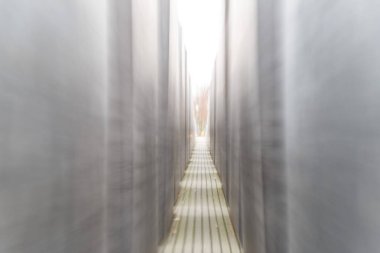 Öldürülen Avrupa Yahudileri anıtı. Berlin, Almanya. Şubat 19, 2019.