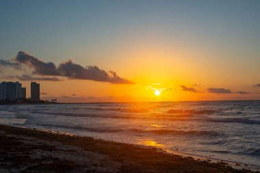 Cancun, Meksika, Karayip Denizi 'nde Gündoğumu