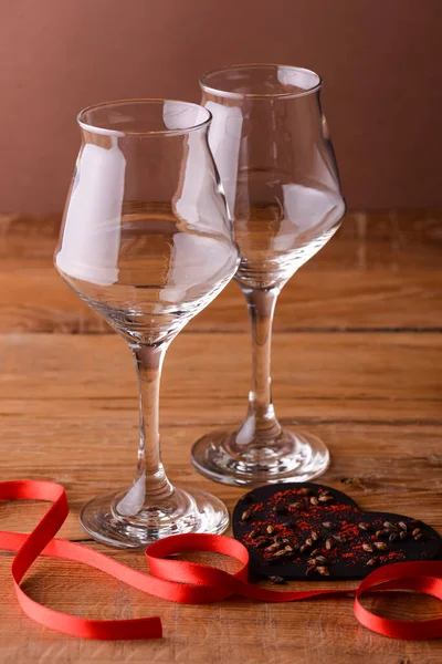 Two Empty Glasses Beer Lovers Octoberfest Valentines Day Happy Couple — Stock Photo, Image