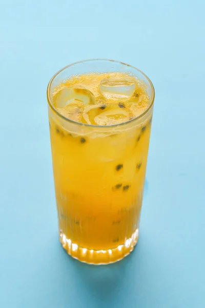 Limonada Semillas Chía Refrescante Bebida Verano Vaso Bebida Amarilla Con —  Fotos de Stock