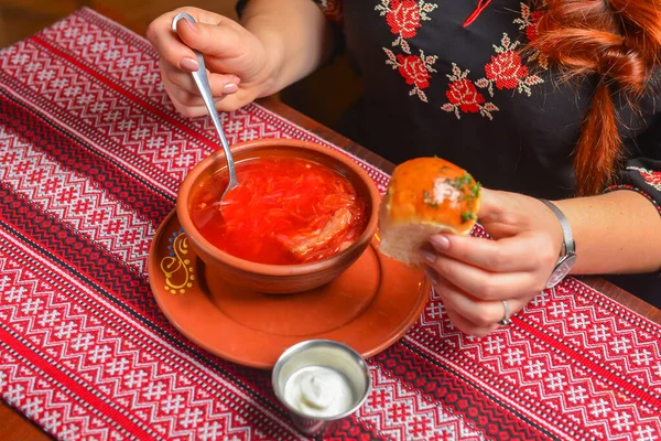 Still Life Eating Ukrainian Beetroot Soup Borscht Sour Cream Served — Stock Photo, Image