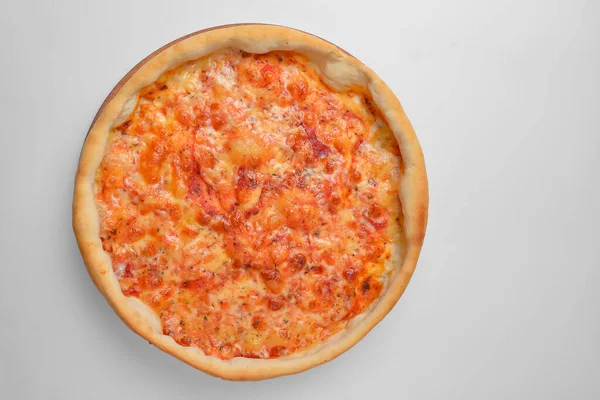 Pizza Margherita Isolata Fondo Bianco Pizza Tradizionale Italiana Primo Piano — Foto Stock