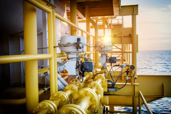 Tryckreglering Ventilen Olja Och Gas Process Och Styrs Logik Programkontrollen — Stockfoto