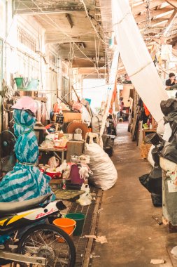 Bangkok, Tayland - 26 Ocak 2018: Dağınık bit pazarı Bangkok, Tayland, görünüm.