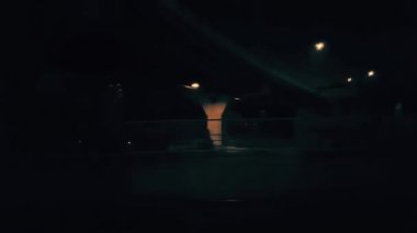 Gece yolculuğu ile yolcu treni