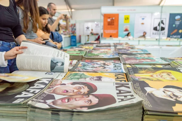 Eskisehir Turquía Octubre 2018 Varias Revistas Kafa Exhibidas Stand Feria —  Fotos de Stock