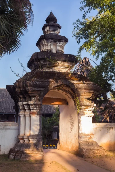 Entrada Wat Visounnarath Templo Más Antiguo Luang Prabang Laos Sudeste — Foto de Stock