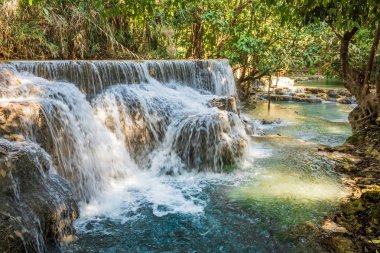 Tat Kuang Si Waterfalls Luang Prabang, Laos yakın havuzları.