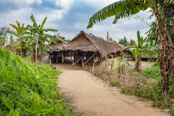 Local Houses Long Neck Karen Ethnic Hill Tribe Guarded Village — Stock Photo, Image