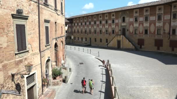 View Bishop Seminary Tourists San Miniato Tuscany Italy Hikers Walking — Stock Video