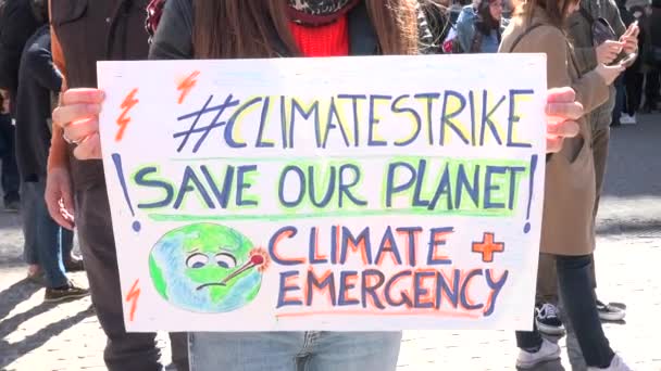 밀라노 이탈리아 2019 기후에 세계적 파업을 미래를 금요일 Greta Thunberg — 비디오