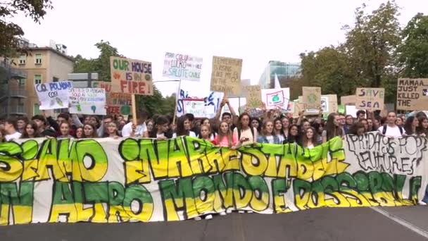 Milan Włochy Wrzesień 2019 Pan Ludzi Protestujących Przeciwko Globalnemu Strajkowi — Wideo stockowe