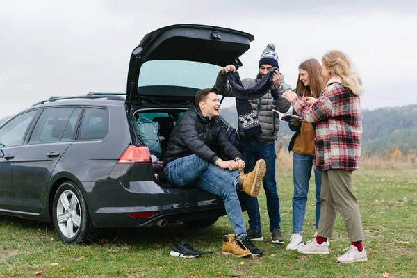Group Happy Young Friends Road Trip — Stock Photo, Image