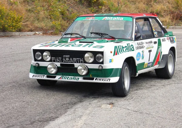 Fiat 131 Abarth Vanha Kilpa Auto Aikana 7Th Rally Legend — kuvapankkivalokuva