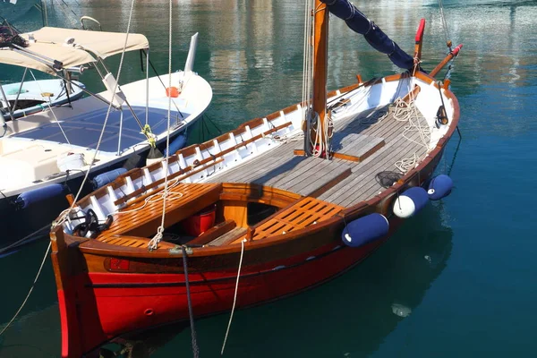 Csónakok Kikötve Kis Kikötő Arenzano Egy Turisztikai Város Nyugati Liguriai — Stock Fotó