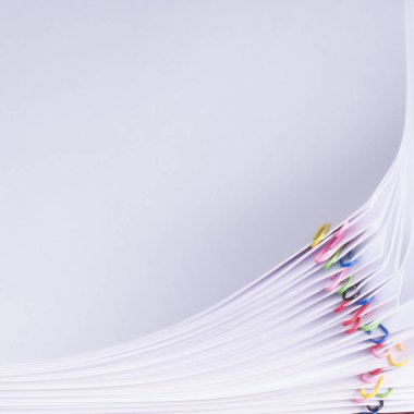 Bir yığın evrak işi. Eğitim veya iş kavramı