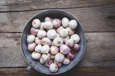 Sarmısakları - tek diş sarımsak solo