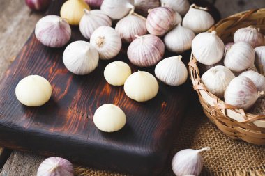 Sarmısakları - tek diş sarımsak solo