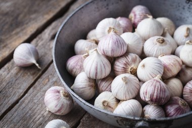 Sarmısakları - tek diş sarımsak solo