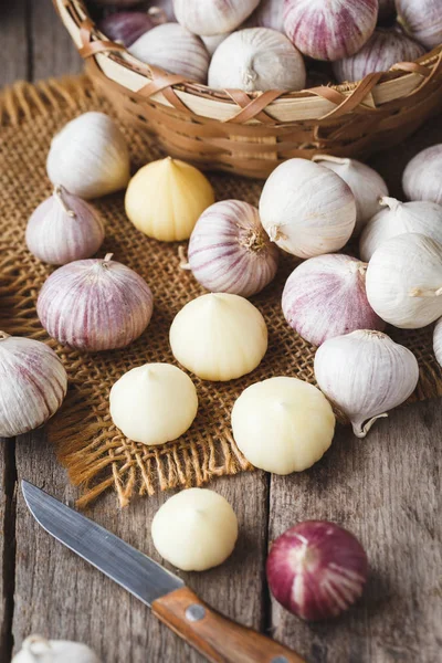 Sarmısakları - tek diş sarımsak solo