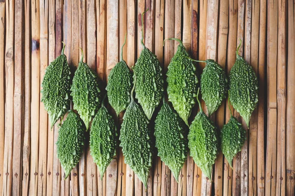 Färsk Grön Bitter Meloner — Stockfoto