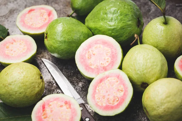 Friss Guava Egy Különleges Gyümölcs Ázsiából — Stock Fotó