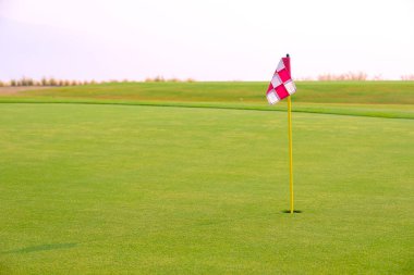 Sabahları çok güzel golf sahası..