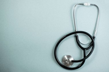 Çok renkli hap paketleri ile tıbbi arka plan. kez pt eczane, klinik, ilaçlar, baş ağrısı ilaç.