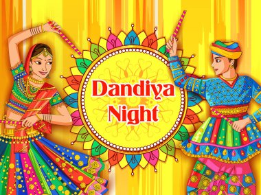 Hint Garba Dandiya gece Navratri Dussehra Festivali oynayan çift
