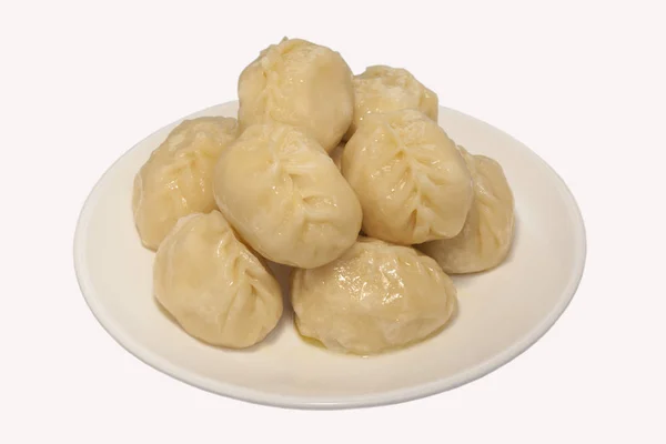 Mantı köfte Mantı büyük büyük bir plaka yakın çekim menüsünden Cafe restaurant için izole büyük arka plan beyaz