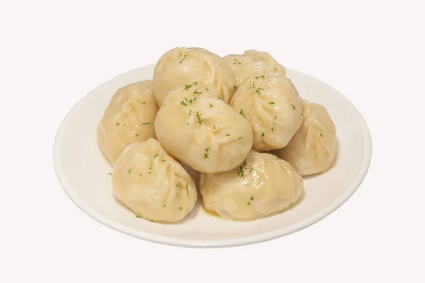 Mantı köfte Mantı büyük büyük bir plaka yakın çekim menüsünden Cafe restaurant için izole büyük arka plan beyaz