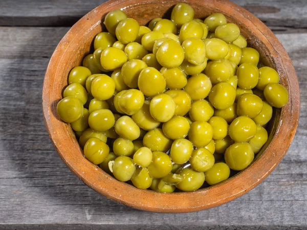 Guisantes Enlatados Verdes Primer Plano Plato Profundo Taleka Disparó Cerca — Foto de Stock