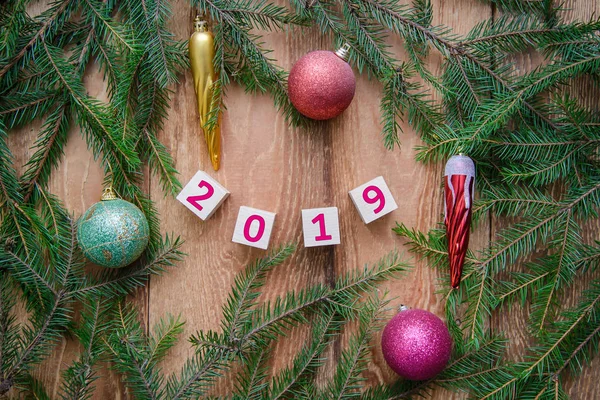 Nouvel 2019 Nombre Sur Cubes Avec Branches Arbre Noël Jouets — Photo