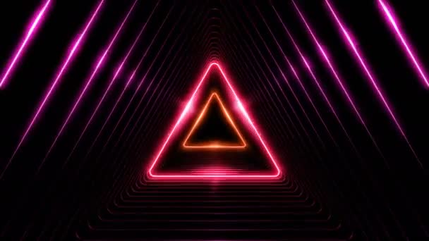 Beau tunnel triangle abstrait avec lignes lumineuses se déplaçant rapidement. Couleurs différentes Rainbow. Contexte Tunnel futuriste avec néons. Looped 3D Animation Art Concept. 4K Ultra HD 3840x2160 . — Video