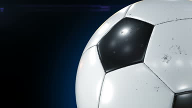 Yakın çekim fotoğraf ile siyah ağır çekimde dönen güzel futbol topu yanıp söner. Futbol ilmekledi topu dönüm 3d animasyon. 4 k Ultra Hd 3840 x 2160.