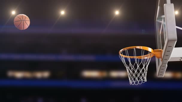 Красивий професійний кидок у повільному русі баскетболу. М'яч літає Спінінг в кошик Net в баскетбольному майданчику з прожекторами. Спортивна концепція. 3d Анімація 4k Ultra HD 3840x2160 . — стокове відео