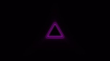 Neon Işık Hatları Hızlı Hareketli Soyut Güzel Üçgen Tünel. Mor Parlak Renkler. Parlayan Işıklar ile Arka Plan Fütüristik Tünel. Looped 3d Animasyon Sanat Kavramı. 4k Ultra Hd 3840x2160.