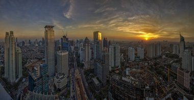 Jakarta resmi olarak Endonezya 'nın başkenti olan Jakarta' nın başkentidir. Jakarta Endonezya 'nın ekonomi, kültür ve siyasetinin merkezidir..