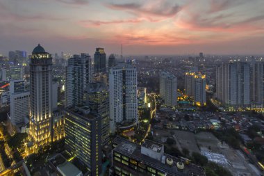 Jakarta resmi olarak Endonezya 'nın başkenti olan Jakarta' nın başkentidir. Jakarta Endonezya 'nın ekonomi, kültür ve siyasetinin merkezidir.