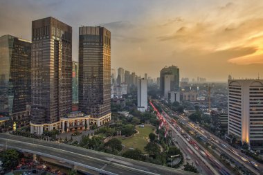 Jakarta resmi olarak Endonezya 'nın başkenti olan Jakarta' nın başkentidir. Jakarta Endonezya 'nın ekonomi, kültür ve siyasetinin merkezidir.