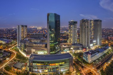 Jakarta resmi olarak Endonezya 'nın başkenti olan Jakarta' nın başkentidir. Jakarta Endonezya 'nın ekonomi, kültür ve siyasetinin merkezidir.