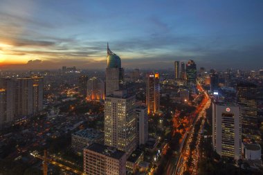 Jakarta resmi olarak Endonezya 'nın başkenti olan Jakarta' nın başkentidir. Jakarta Endonezya 'nın ekonomi, kültür ve siyasetinin merkezidir.
