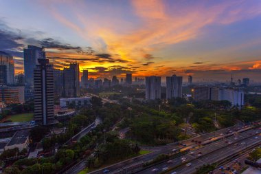 Jakarta resmi olarak Endonezya 'nın başkenti olan Jakarta' nın başkentidir. Jakarta Endonezya 'nın ekonomi, kültür ve siyasetinin merkezidir.