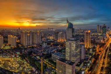 Jakarta resmi olarak Endonezya 'nın başkenti olan Jakarta' nın başkentidir. Jakarta Endonezya 'nın ekonomi, kültür ve siyasetinin merkezidir.