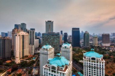 Jakarta resmi olarak Endonezya 'nın başkenti olan Jakarta' nın başkentidir. Jakarta Endonezya 'nın ekonomi, kültür ve siyasetinin merkezidir.