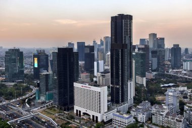 Jakarta resmi olarak Endonezya 'nın başkenti olan Jakarta' nın başkentidir. Jakarta Endonezya 'nın ekonomi, kültür ve siyasetinin merkezidir.