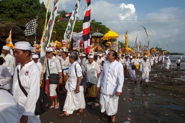 Bali Adası, Endonezya takımadalarının bir parçası ve dünyanın en ünlü Endonezya turizmidir. Bu adayı diğerlerinden daha özel yapan manzara ve eşsiz kültüre sahip.