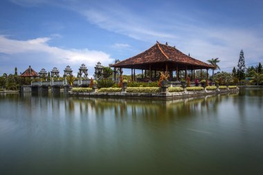 Klungkung Sarayı (resmi adı Puri Agung Semarapura), Endonezya 'nın Bali kentindeki Klungkung Regency' nin başkenti Semarapura 'da bulunan tarihi bir binadır.. 